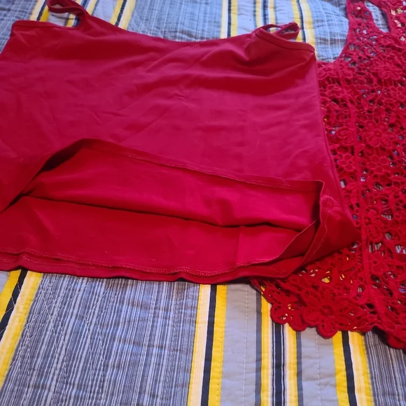 Fuschia Dressbarn Crochet Top size XL - Picture 6 of 8